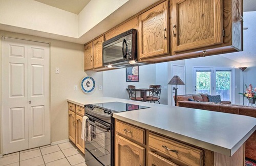 Tucson Copropriété | Charming Lower Foothills Condo + Pool/spa & Gym