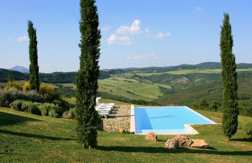 Il Poggio Villa | Villa de campagne charmante et luxueuse, intérieurs design, piscine chauffée, superbes vues