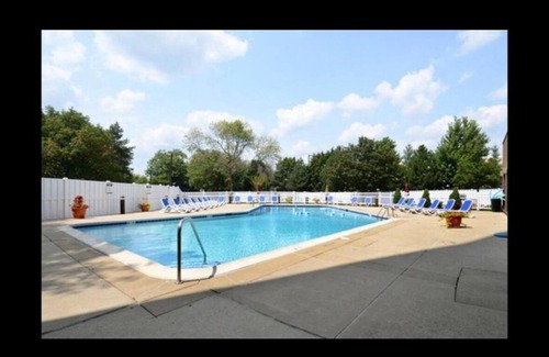 Willowbrook Copropriété | Charming luxury 2-bedroom condo with AC, fitness room in lovely Willowbrook