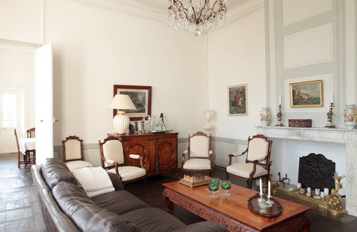 Saint-Lizier Maison | Charming Mansion in the Heart of Saint-Lizier, beautiful views of the Pyrenees.