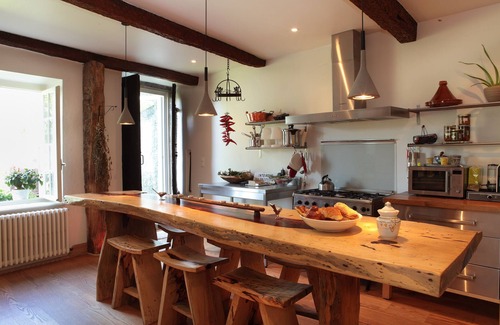 Saint-Lizier Maison | Charming Mansion in the Heart of Saint-Lizier, beautiful views of the Pyrenees.