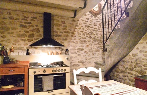 Grignan Maison | MAZET DE CHARME AVEC PISCINE FACE AU CHATEAU DE GRIGNAN