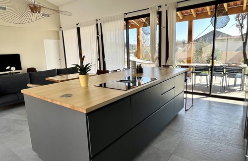 Caux Maison | Charming Mediterranean house, private swimming pool, parking.