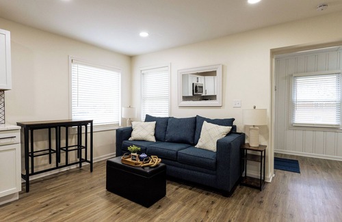 Miller Beach Maison | Charming Miller Beach Cottage