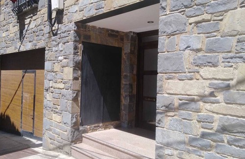 Biescas Appartement | Charming, modern and cozy apartment, to feel at home.