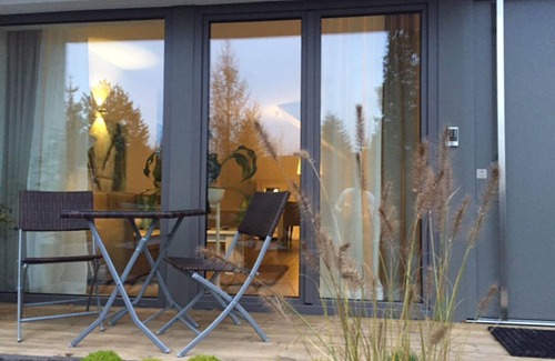 Moehnesee Appartement | Appartement de qualité de charme, moderne et haut avec le lac 1 min. Du lac