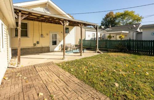Terre Haute Appartement | Charming Modern Farmhouse Retreat