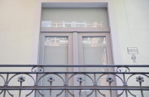 Luino Appartement | CHARMING MOMENT di Villa Porta - Residenza Porto Vecchio