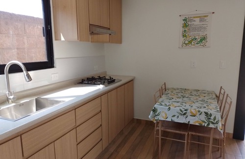 Amozoc Maison | Charming Tiny House: 2-bedroom with WiFi in Haras Ciudad Ecológica
