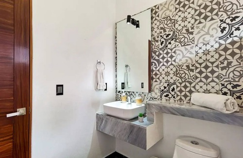 Crucecita Maison | Charming 4-bedroom house with AC and WiFi in delightful La Crucecita Huatulco