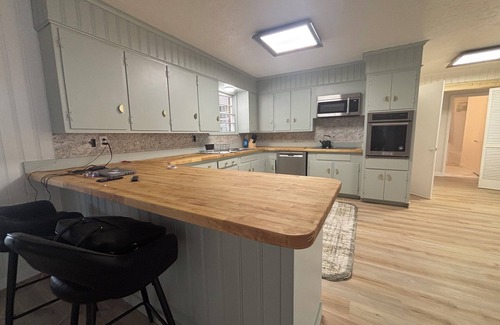 Midland Maison | Charming Newly renovated 4-bedroom 2Bath bungalow in Old Midland Texas