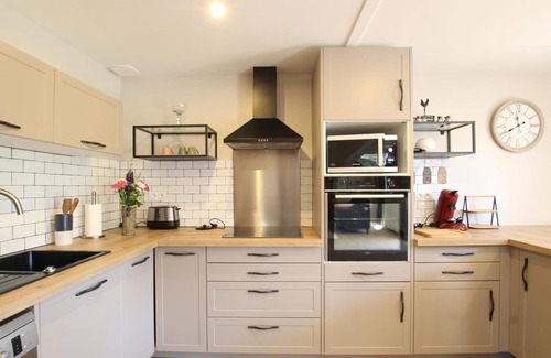 Videcosville Cottage | Charming Normandy house with wood stove and garden, near D-Day beaches
