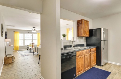 North Charleston Maison | Charming North Charleston Townhome - Pets Welcome!