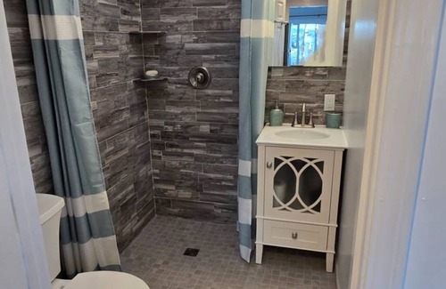 Contra Costa County Appartement | Charming One Bedroom Apartment with View of the Carquinez Straits