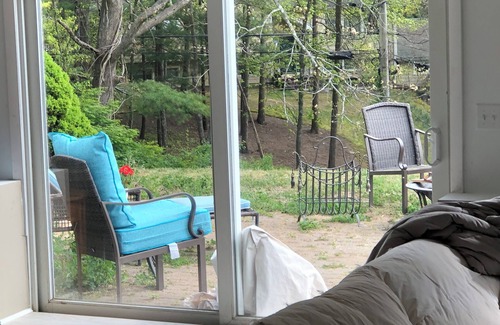Marshfield Maison | Charming open floor plan in Marshfield Hills with vista views and privacy