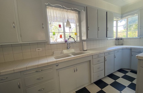 Brenham Maison | Charming original 1940's home in the heart of downtown Brenham