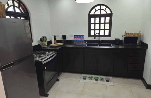 Veraguas Maison | Charming 2-bedroom house in Los Islotes community with beach access