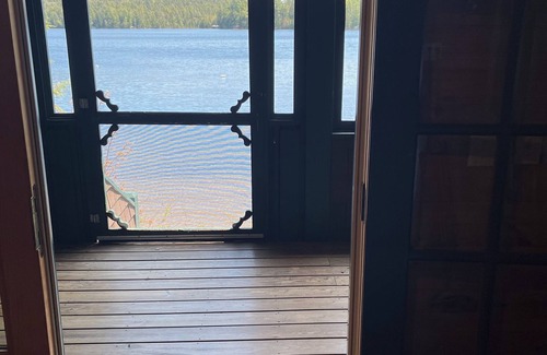 Tupper Lake Cottage | Cottage de Charme située à proximité du bord de Upper Saranac Lake