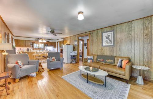 Parsons Maison | Charming Parsons Cabin with Grill on the Cheat River