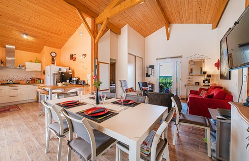 Verteuil-dAgenais Chalet De Ski | Châlet de charme alliant calme et tranquillité avec piscine privée