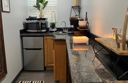 Heart of Chicago Appartement | Charming Pilsen Studio - Quick Access to Downtown Chicago!