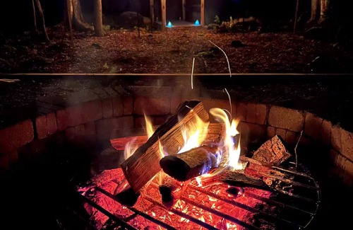Sebago Maison | Charming private 3-bedroom on 3 acres in Sebago, Pool, Hot Tub, Large Firepit