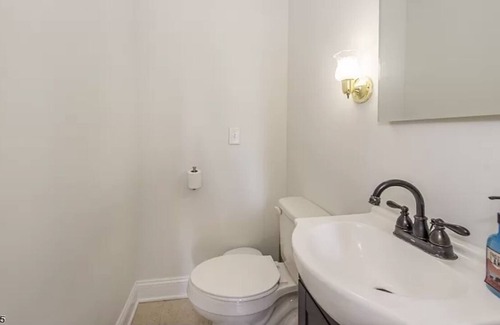 Roselle Maison | Charming Private Room Complete4