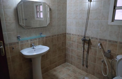 Al Wakrah Maison | Charming Private Room With Sheard bathroom