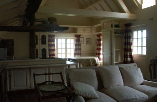 Periers-en-Auge Cottage | Charming Property, heated private swimming pool in countryside, beaches at 5km