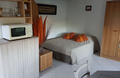 Sollies-Toucas Appartement | Charmant studio village provençal Var Côte d'Azur bien situé