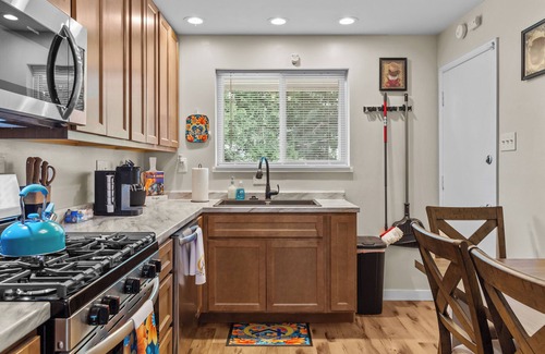 St. Ann Maison | Charming quiet 2-bedroom duplex