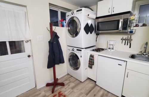 Cleveland Park Appartement | Charming, quiet, and 7 min walk to zoo, Metro, and restaurants
