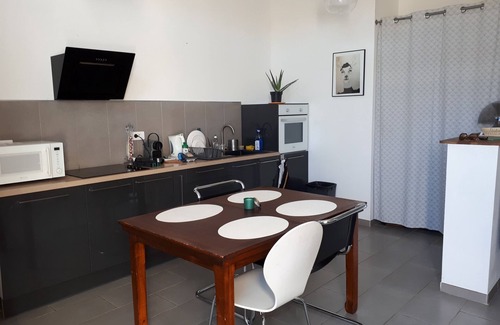 Bompas Appartement | Appartement charmant, calme et fonctionnel avec un jardin. Parking gratuitdevant
