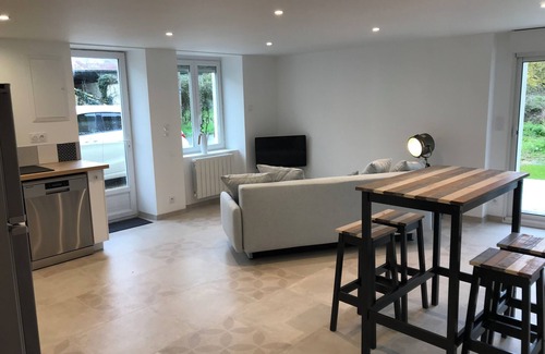 Salles-en-Toulon Maison | 🏡 Charming quiet house - near Civaux & Poitiers 🏡