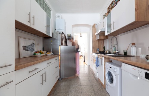 Penzing Appartement | Charming, quietly located accommodation in the 14th district of Vienna (room in apartment)
