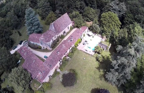 Nouaille-Maupertuis Maison | Charming restored house 120m2 in listed Priory
