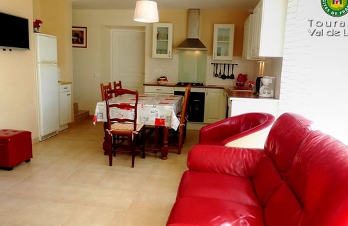 Saint-Paterne-Racan Cottage | Maison de vacances avec piscine chauffée, spa, aire de jeux et jardin privatif en Touraine