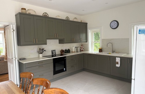 Wellingtonbridge Maison | Charming, recently refurbished 19th century 4 bedroom family home