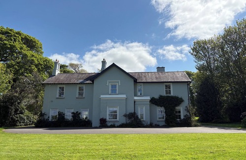 Wellingtonbridge Maison | Charming, recently refurbished 19th century 4 bedroom family home