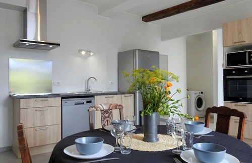 Dommartin-le-Franc Cottage | Gîte rénové à Dommartin-le-Franc : confort, verdure et activités à proximité du lac du Der
