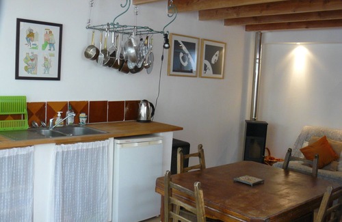 Peret Cottage | charming renovated ancient forge/barn