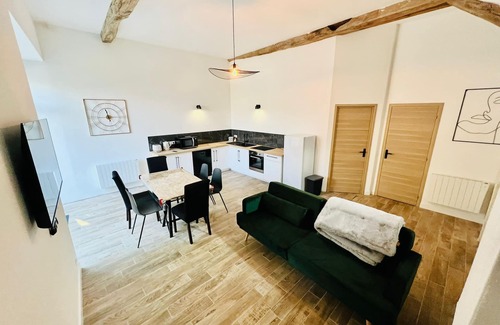 Civaux Maison | Charming renovated barn near Futuroscope