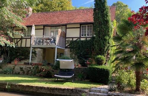 Molineuf Appartement | charmant gîte rénové avec vue sur parc et rivière