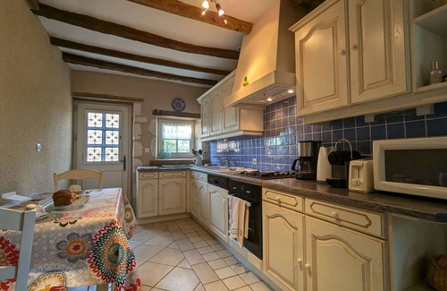 Saint-Aigny Cottage | Maison rénovée au cœur du Parc Naturel de la Brenne avec jardin et terrasse