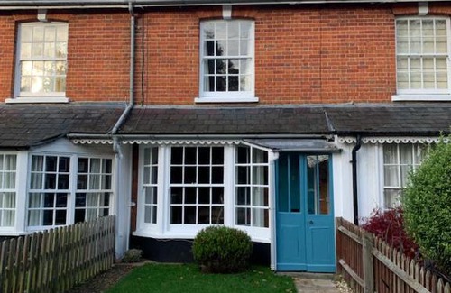 Hartley Wintney Maison | Charming renovated cottage in Hartley Wintney