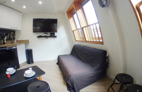 Avoriaz Appartement | Charmant studio rénové, 3/4 pers, au cœur de Morzine, skis aux pieds, proche Village des Enfants