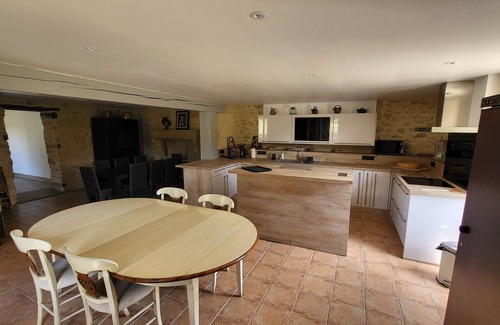 Montcaret Villa | Villa de charme rénovée Périgord pourpre