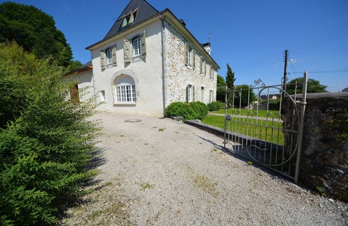 Buzy Maison | Demeure de Charme avec piscine et grand jardin, Buzy