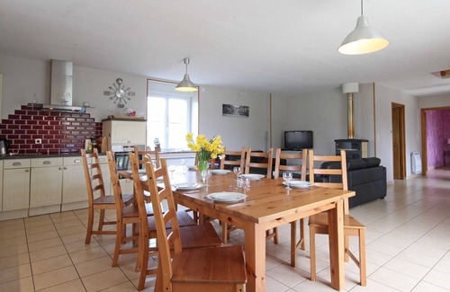 Landisacq Cottage | Gîte rural avec jardin, 5 chambres, équipements inclus, idéal pour vacances nature et randonnées