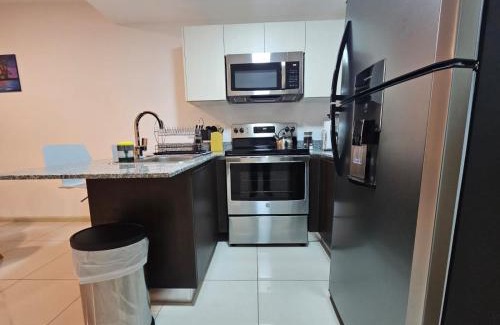 Heredia Appartement | Charming Retreat Heredia: Your Home Away from Home